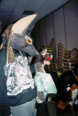 Rieshal-fursuitdance3