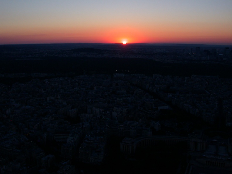 Tim_Paris20010813_Sunset02.jpg