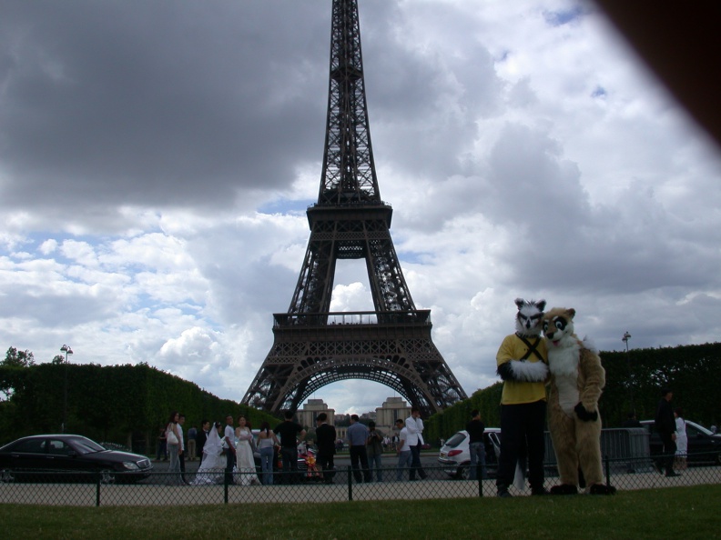 20040612_EiffelTowerDay_02.jpg