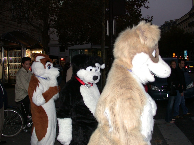 20051029_ScritchPippinYagfox_31_ChampsElysees.jpg