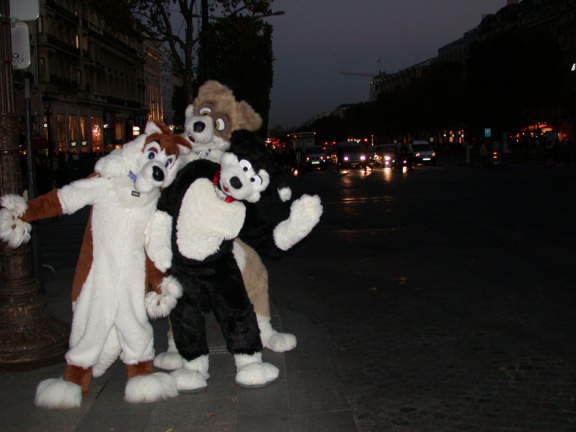 20051029 ScritchPippinYagfox 32 ChampsElysees