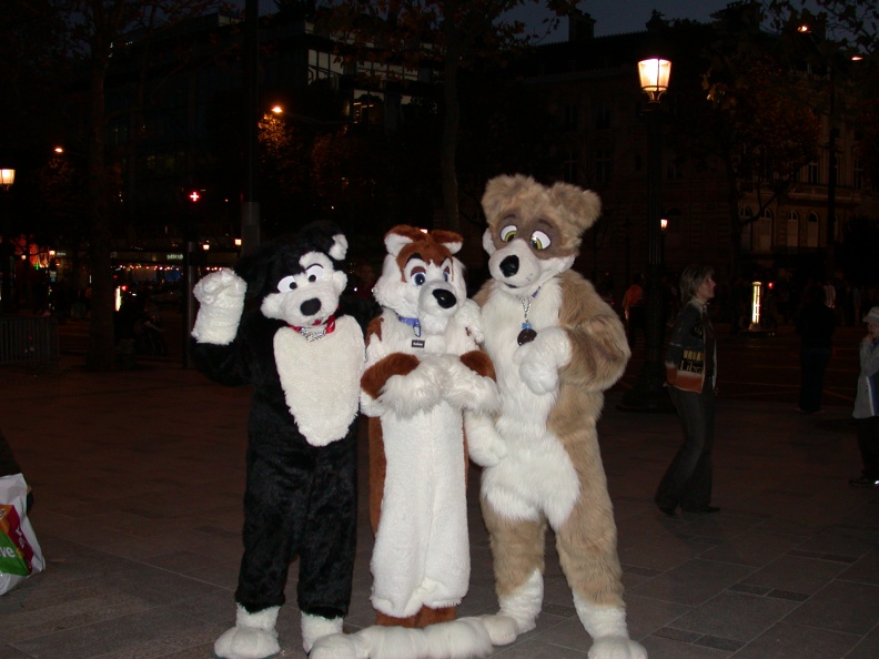 20051029_ScritchPippinYagfox_49_ChampsElysees.jpg