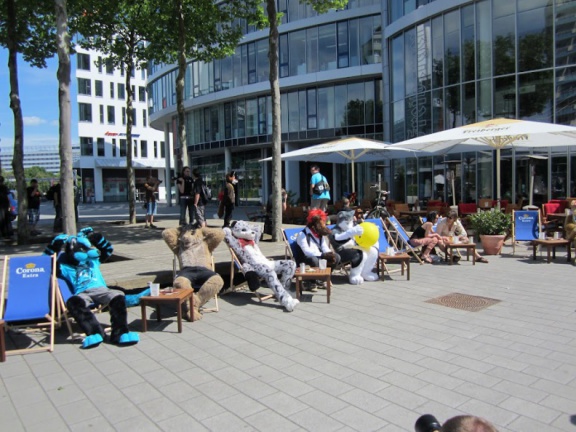 Fursuitwalk Asrail 48