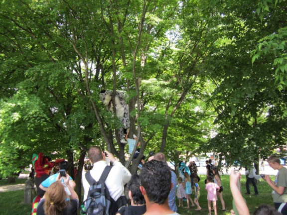 Fursuitwalk Asrail 72