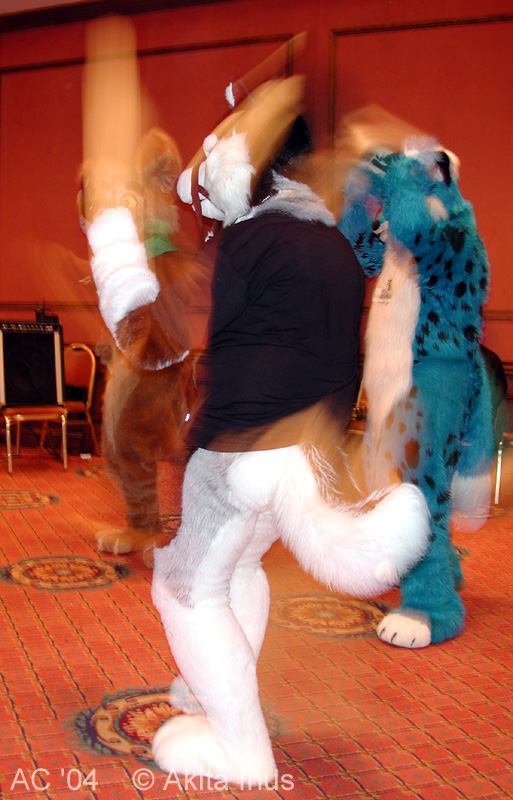 [Akita_AC2004_098_DeadDogs.jpg]