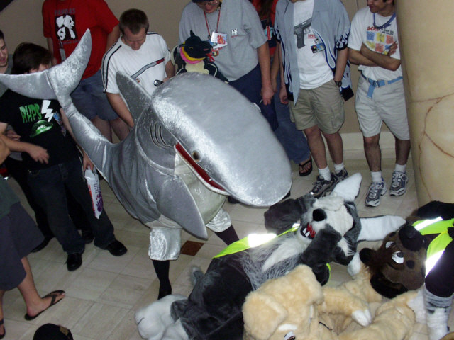 [WallyWolf_AC2005_FursuitRug08.jpg]