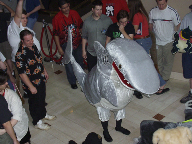 [WallyWolf_AC2005_FursuitRug09.jpg]