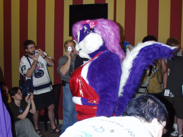 [WallyWolf_AC2005_Parade16.jpg]