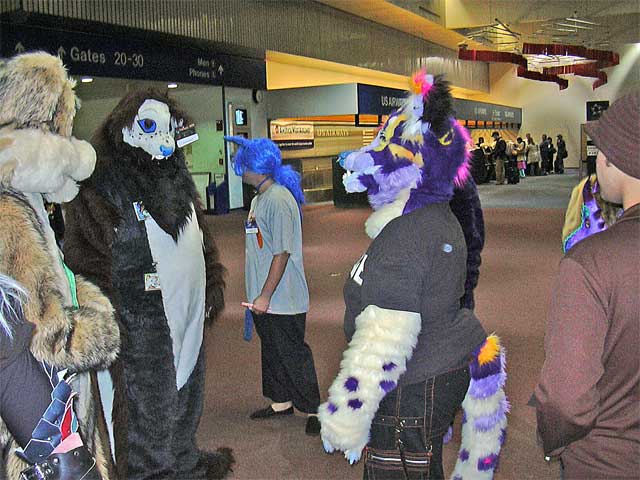 [MortonFox_FF2005_Guerilla_Fursuiting_Event.jpg]