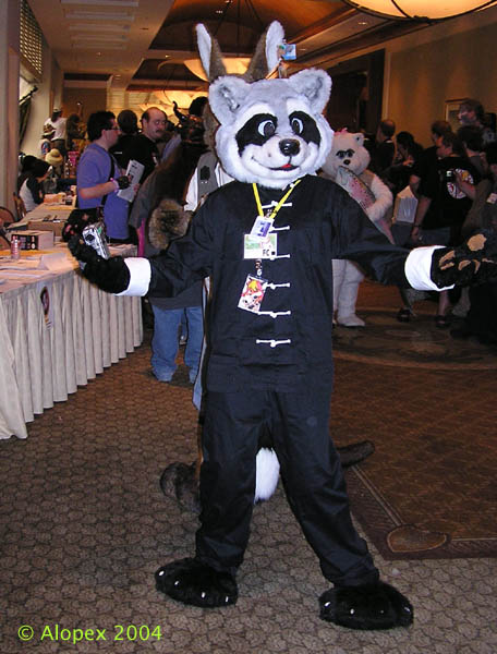 [Alopex_FC2004_024UnkCoon.jpg]