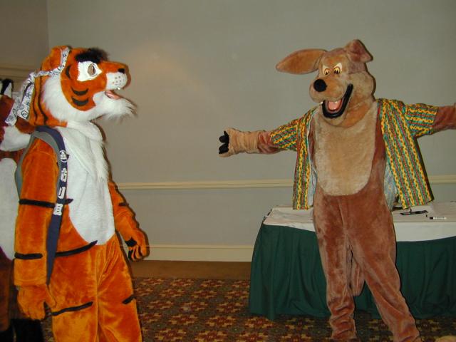 [furvan-Dscn2011.jpg]