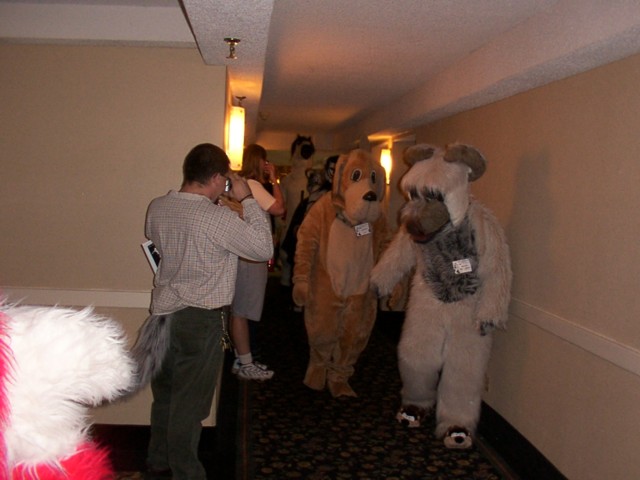 [Fuzzwolf_MFM2001_01.jpg]