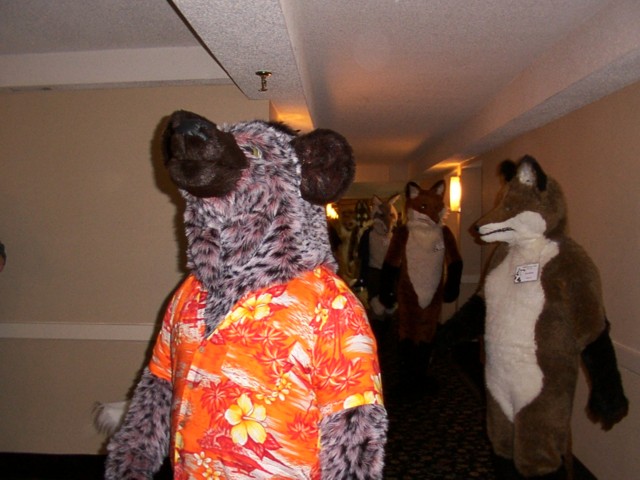 [Fuzzwolf_MFM2001_04.jpg]