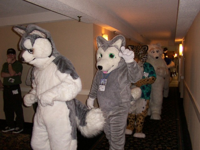 [Fuzzwolf_MFM2001_19.jpg]