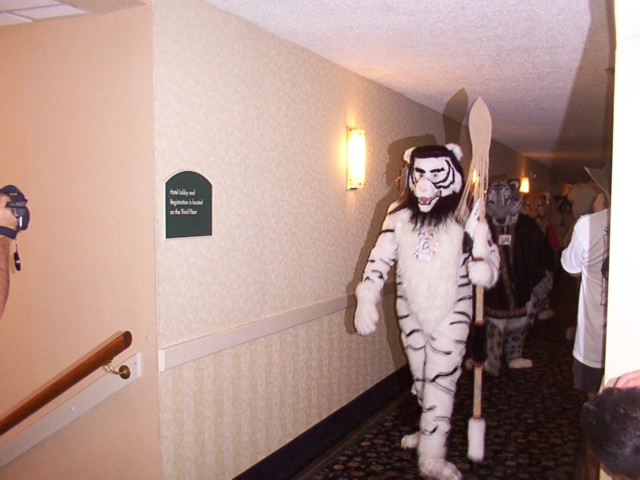 [Fuzzwolf_MFM2001_28.jpg]