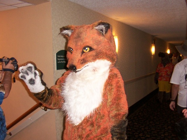 [Fuzzwolf_MFM2001_30.jpg]