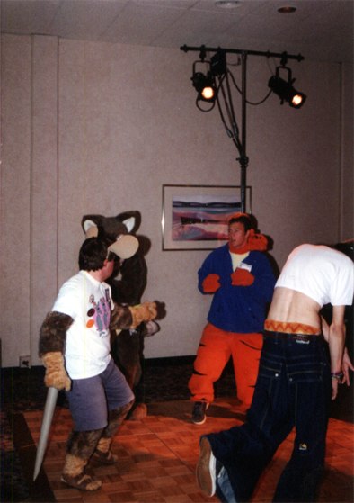 [05-04_d9.jpg]