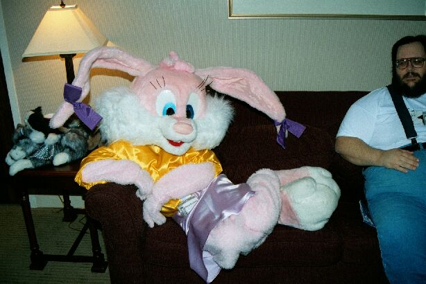 [Nikon_MidWestFurFest20001118_129.jpg]