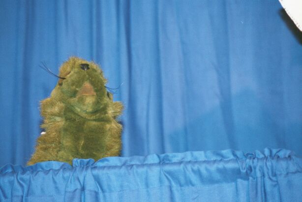 [Nikon_MidWestFurFest20001117_033.jpg]