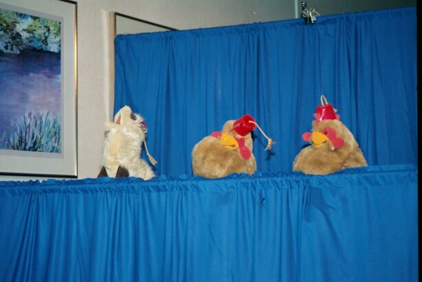 [Nikon_MidWestFurFest20001117_049.jpg]