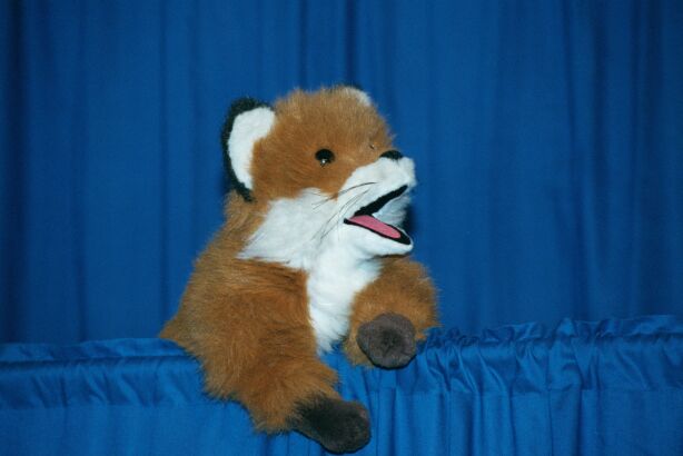 [Nikon_MidWestFurFest20001117_076.jpg]