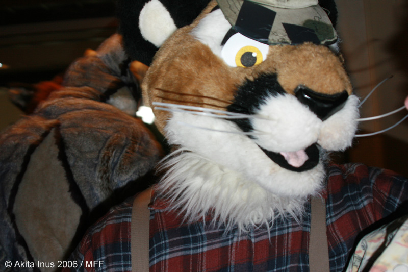 [AkitaInus_MFF2006_029.jpg]