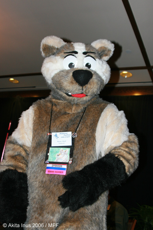 [AkitaInus_MFF2006_100.jpg]