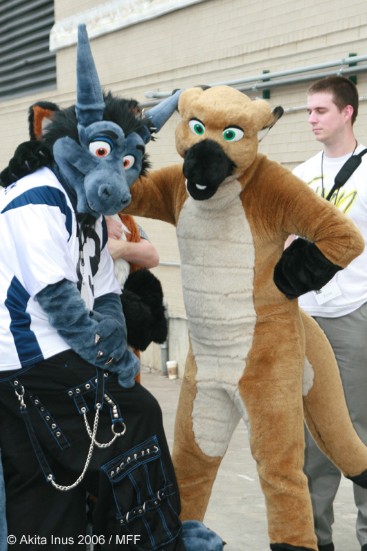 [AkitaInus_MFF2006_297.jpg]