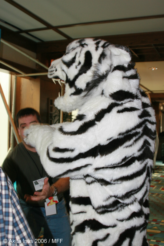 [AkitaInus_MFF2006_386.jpg]