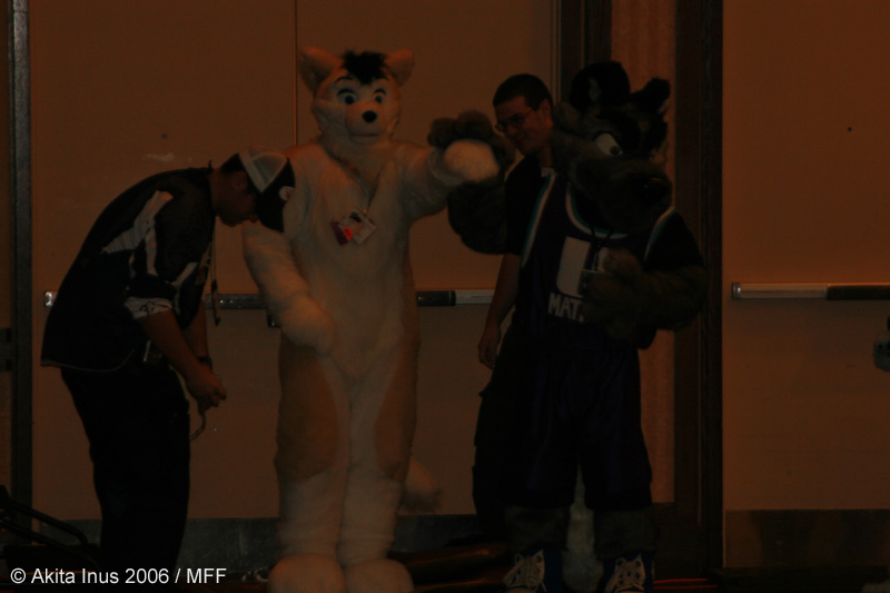 [AkitaInus_MFF2006_714.jpg]