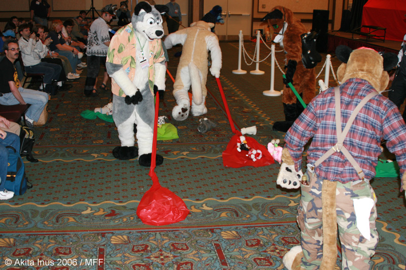 [AkitaInus_MFF2006_728.jpg]