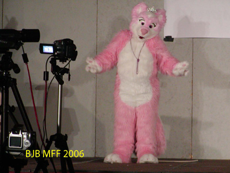 [BJButtons_MFF2006_008.jpg]