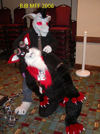 [BJButtons_MFF2006_044.jpg]