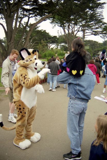 [sfzoo-2000-07b_6.jpg]