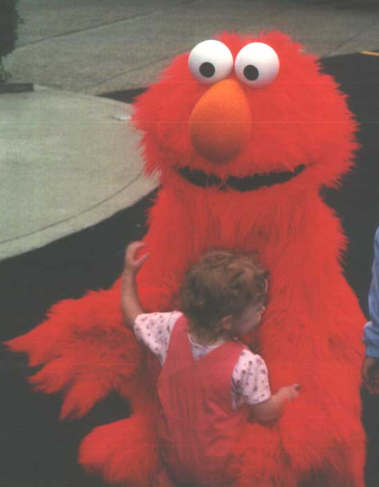 [elmo3.jpg]