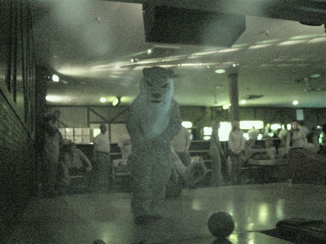 [20020328_FursuitBowling_18.jpg]