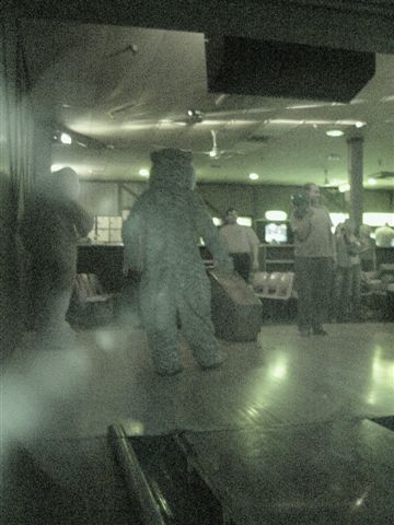 [20020328_FursuitBowling_22.jpg]