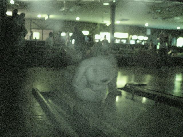 [20020328_FursuitBowling_28.jpg]