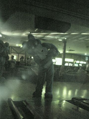 [20020328_FursuitBowling_70.jpg]