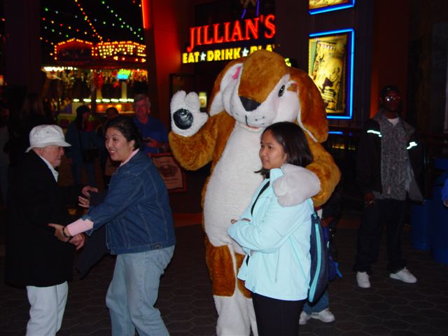 [Halloween2002_CityWalk_10.jpg]