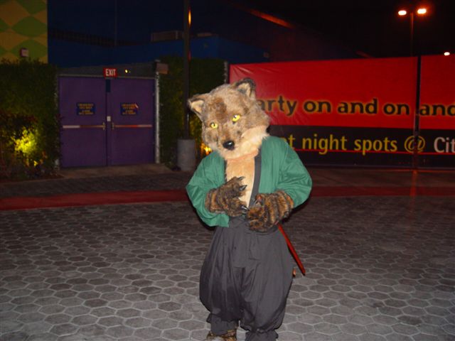 [Halloween2002_CityWalk_38.jpg]