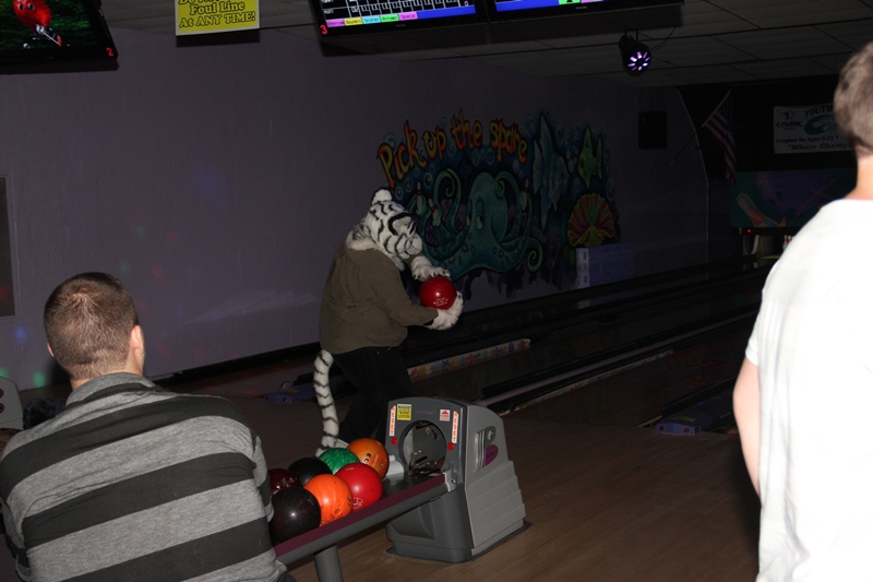 [Kovudalion_201204_Jacksonville_Bowling_073.jpg]