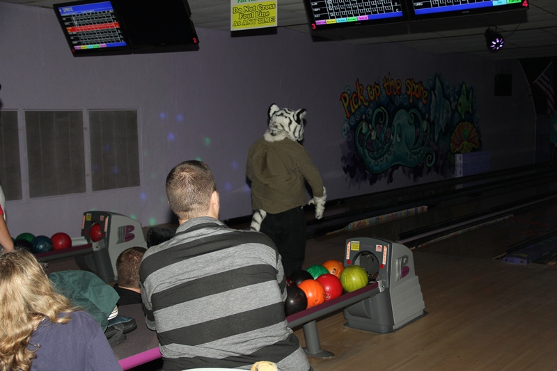 [Kovudalion_201204_Jacksonville_Bowling_076.jpg]