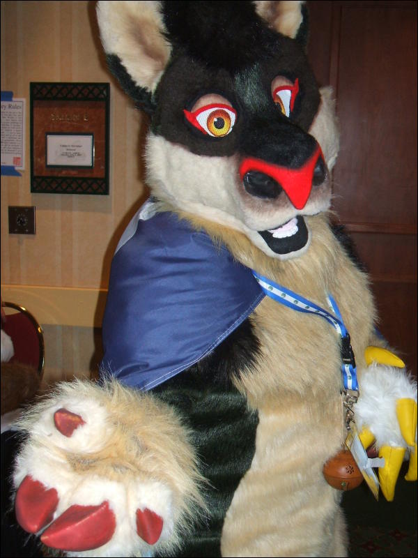 [BrownWolf_CaF2009_076.jpg]