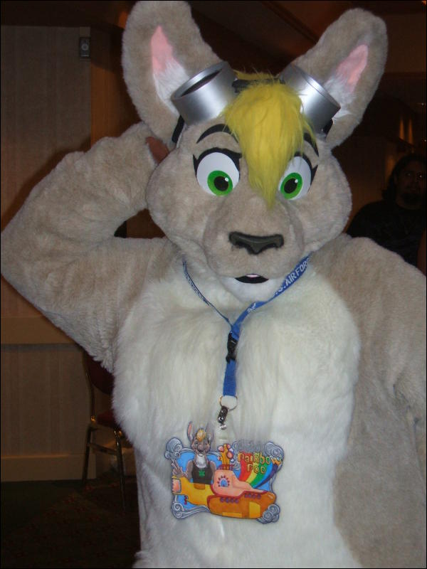 [BrownWolf_CaF2009_091.jpg]