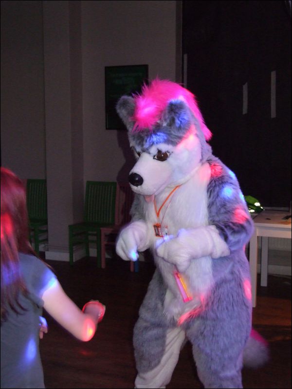 [Mikepaws_Confuzzled2008_292.jpg]