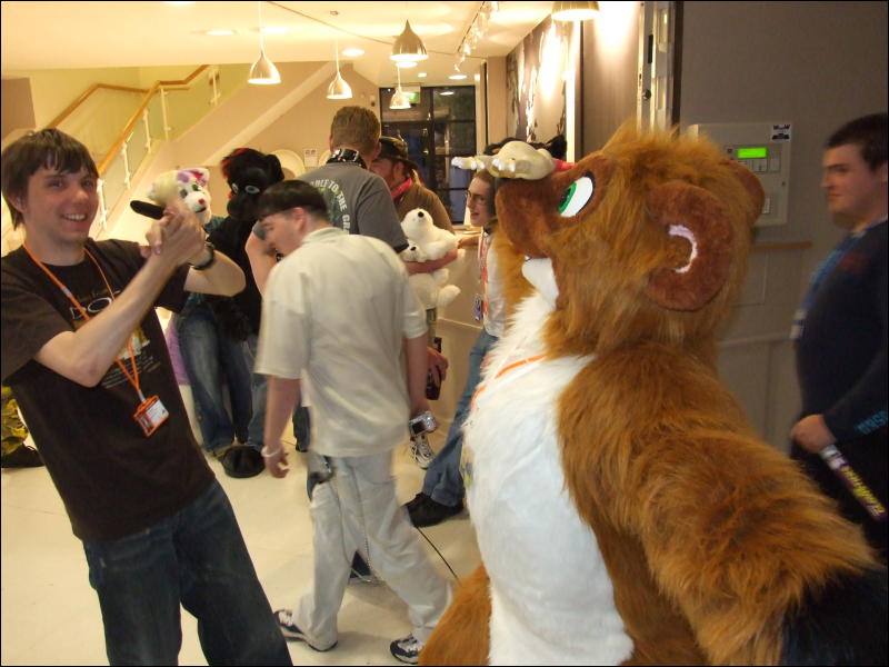 [Mikepaws_Confuzzled2008_094.jpg]