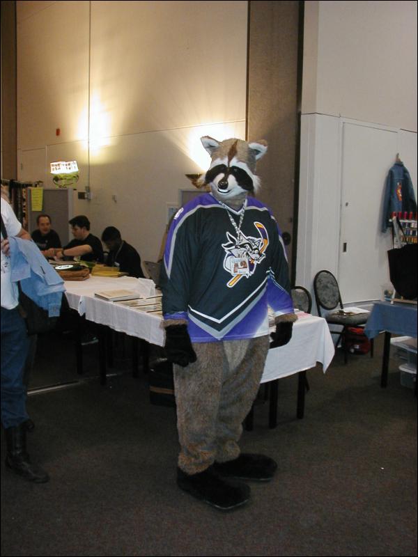 [Tuxskunk_Conifur2003_152.jpg]