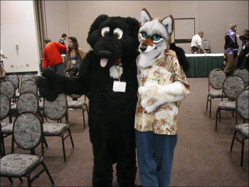 [Tuxskunk_Conifur2003_381.jpg]