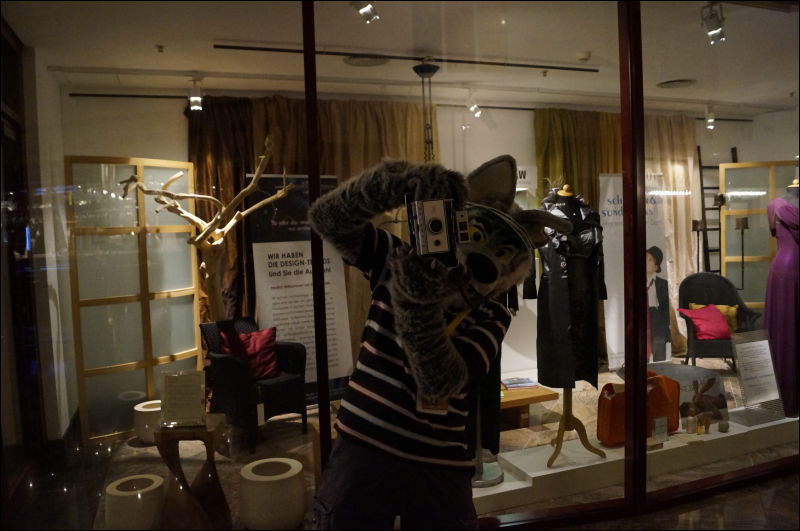 [Aoi_EF18_2808_a57_0125.jpg]